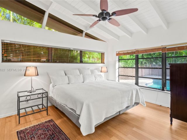 Дом в аренду по адресу 2132 Middle River Dr - фото 7482255