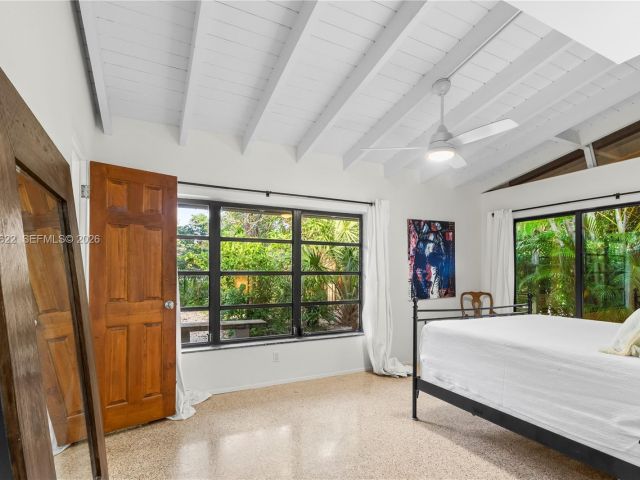 Дом в аренду по адресу 2132 Middle River Dr - фото 7482256