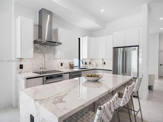 Продажа дома по адресу 2943 SW 21st st - фото 7533021