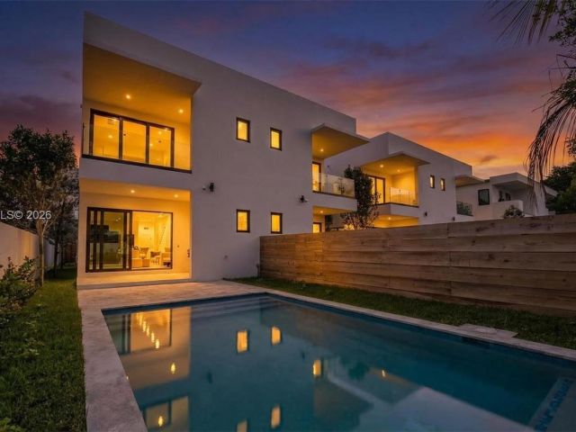 Продажа дома по адресу 2943 SW 21st st - фото 7533032