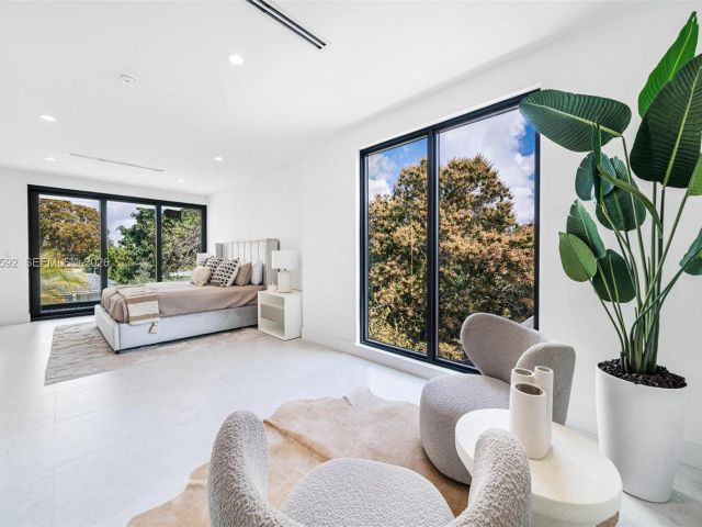 Продажа дома по адресу 2943 SW 21st st - фото 7533034