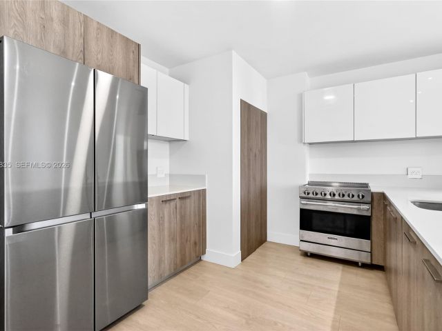 Квартира в аренду номерLPH-06 - фото 7477853