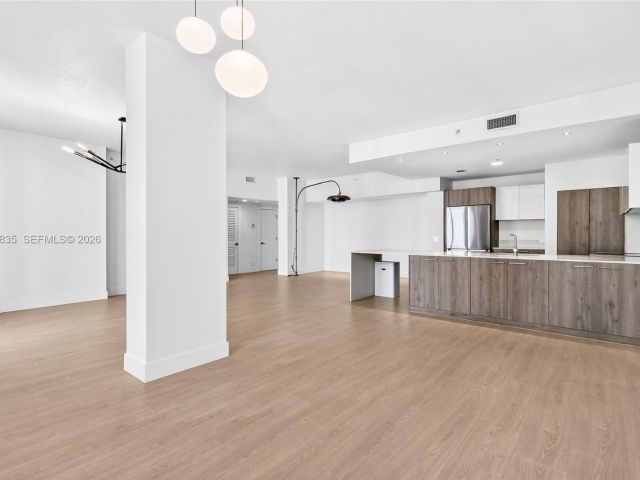 Квартира в аренду номерLPH-06 - фото 7477855