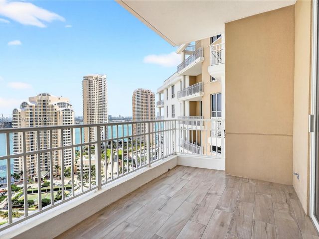 Квартира в аренду номерLPH-06 - фото 7477857