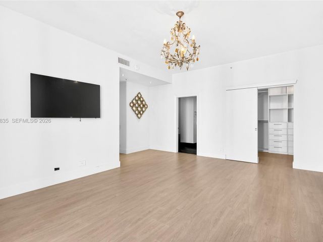 Квартира в аренду номерLPH-06 - фото 7477859