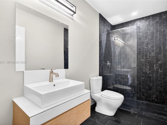 Квартира в аренду номерLPH-06 - фото 7477867