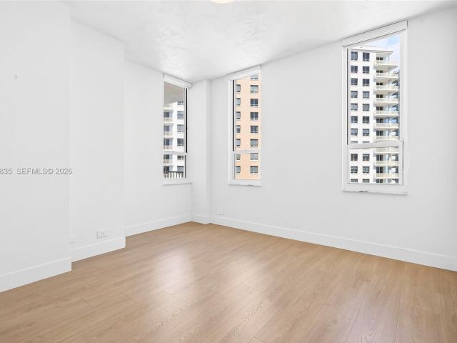 Квартира в аренду номерLPH-06 - фото 7477868