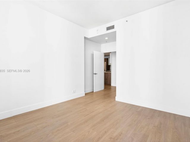 Квартира в аренду номерLPH-06 - фото 7477869