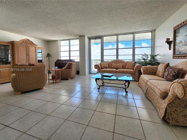 Продажа квартиры #1619 - фото 7470078