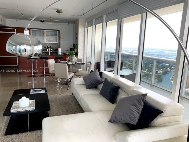 Продажа квартиры #4608 - фото 7521083