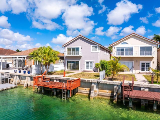 Продажа дома по адресу 14759 SW 132nd Pl - фото 7532062