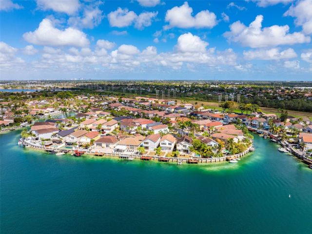 Продажа дома по адресу 14759 SW 132nd Pl - фото 7532065