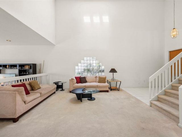 Продажа дома по адресу 14759 SW 132nd Pl - фото 7532066