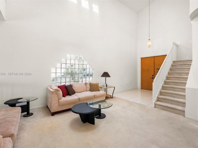 Продажа дома по адресу 14759 SW 132nd Pl - фото 7532075