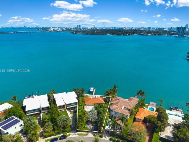 Продажа дома по адресу 821 E Dilido Dr - фото 7468366