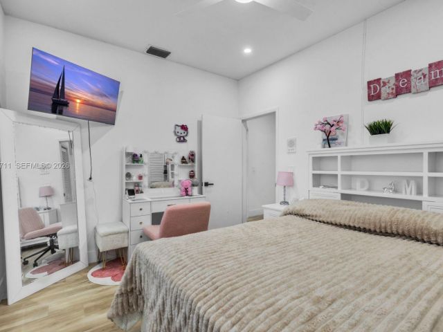 Продажа дома по адресу 21701 SW 187th Ave - фото 7525357