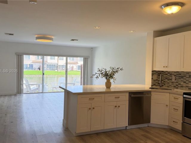 Дом в аренду по адресу 9389 Boca River Cir - фото 7452888