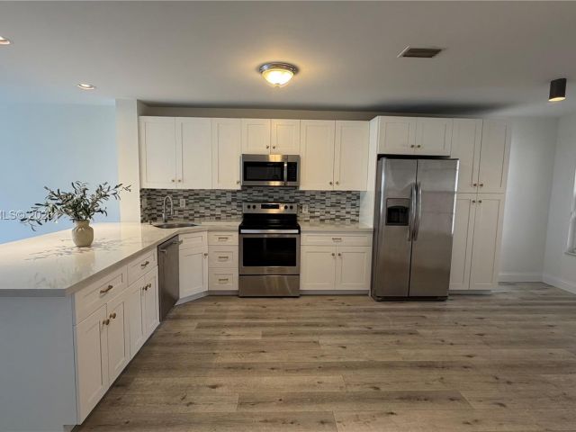 Дом в аренду по адресу 9389 Boca River Cir - фото 7452890