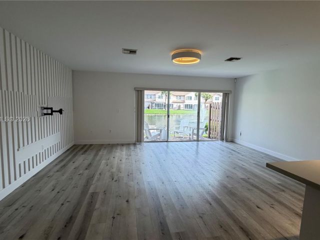 Дом в аренду по адресу 9389 Boca River Cir - фото 7452891