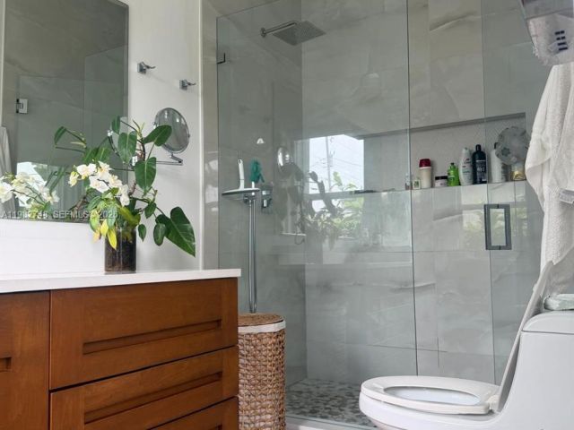 Дом в аренду по адресу 1251 SW 11th Ter N/A - фото 7453152