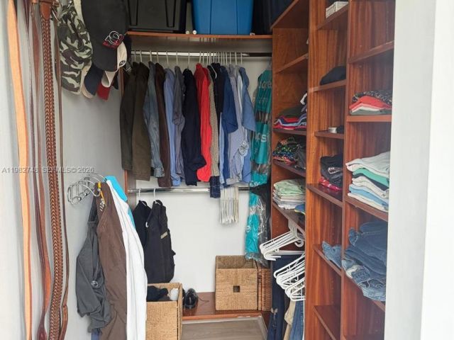 Дом в аренду по адресу 1251 SW 11th Ter N/A - фото 7453154