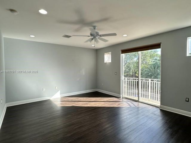 Дом в аренду по адресу 409 SW 5th St - фото 7507321