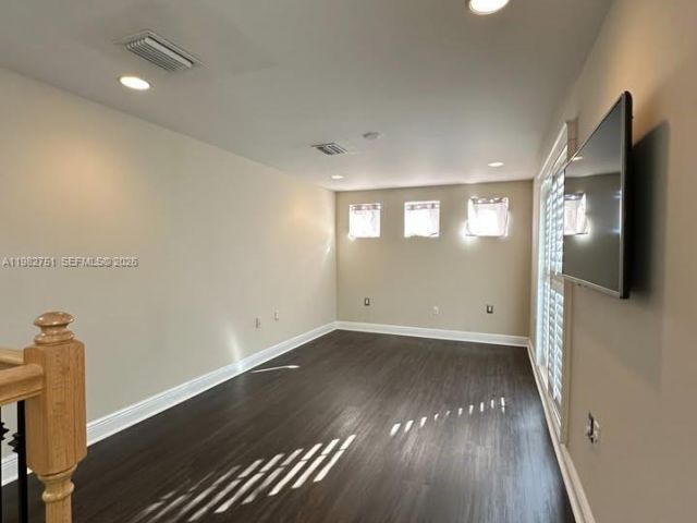 Дом в аренду по адресу 409 SW 5th St - фото 7507325