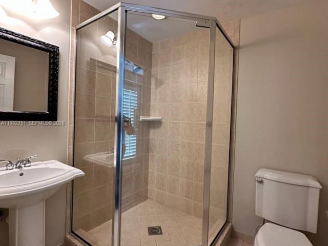 Дом в аренду по адресу 409 SW 5th St - фото 7507326