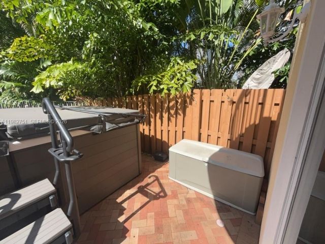 Дом в аренду по адресу 409 SW 5th St - фото 7507328