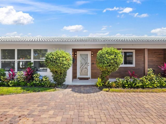 Дом в аренду по адресу 2816 NE 35th St - фото 7482080