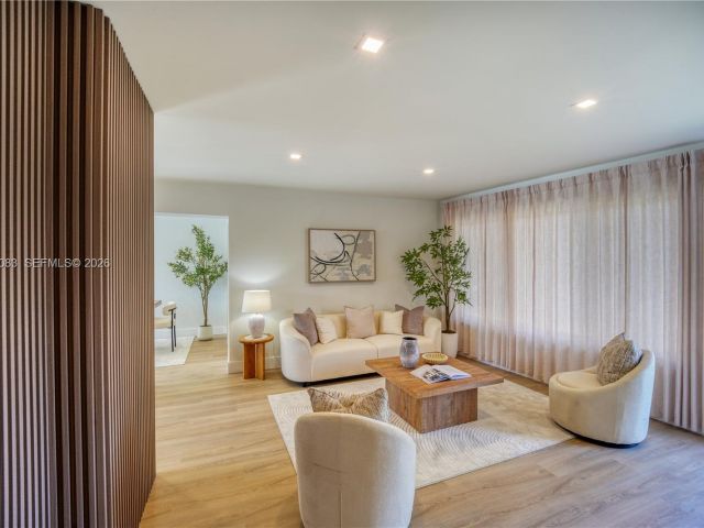 Продажа дома по адресу 1524 NE 31st Ct - фото 7507082