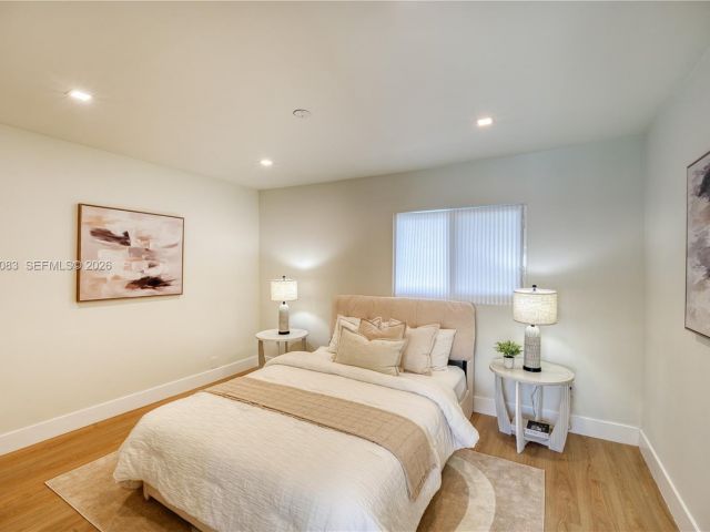 Продажа дома по адресу 1524 NE 31st Ct - фото 7507091