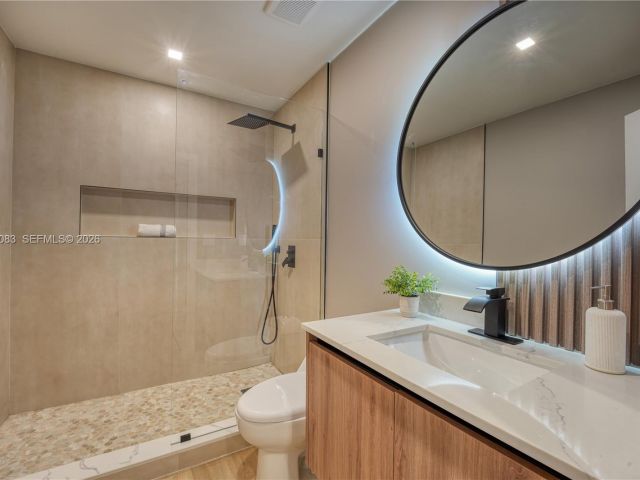 Продажа дома по адресу 1524 NE 31st Ct - фото 7507095