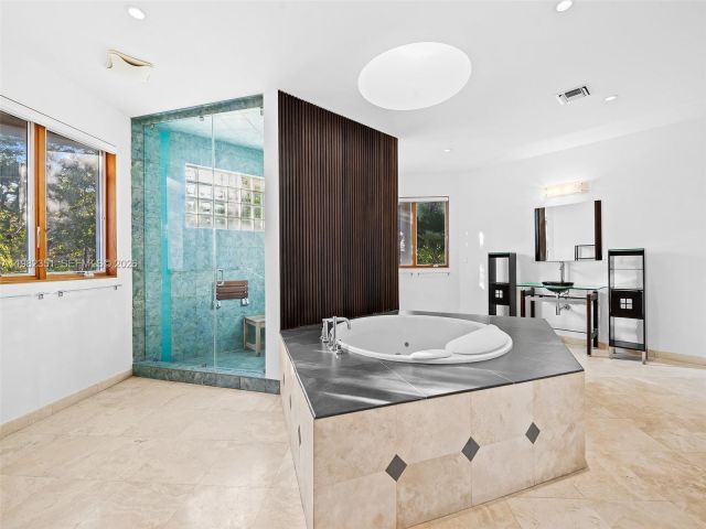 Дом в аренду по адресу 450 Victoria Ter - фото 7482524