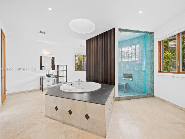 Дом в аренду по адресу 450 Victoria Ter - фото 7482526