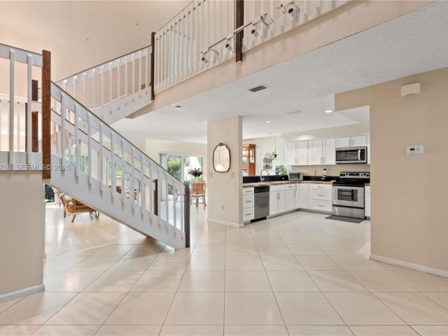 Продажа дома по адресу 5692 Santiago Cir - фото 7505566