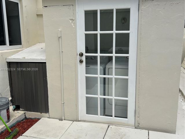 Дом в аренду по адресу 1400 NE 175th St - фото 7480757