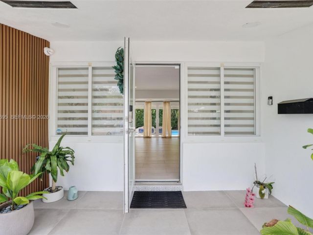 Продажа дома по адресу 5830 SW 51st Ter - фото 7515471