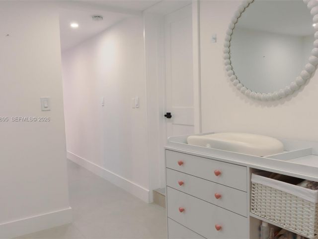 Продажа дома по адресу 5830 SW 51st Ter - фото 7515479