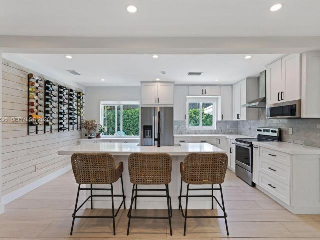 Продажа дома по адресу 5830 SW 51st Ter - фото 7515485