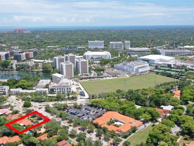 Дом в аренду по адресу 1431 Miller Rd - фото 7470800