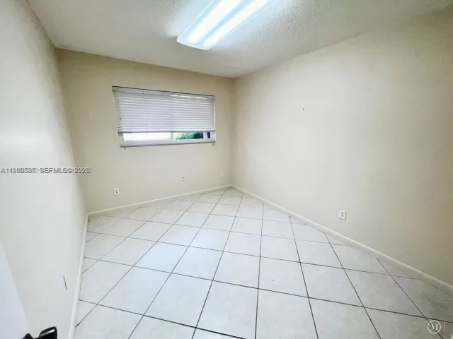 Дом в аренду по адресу 1431 Miller Rd - фото 7470791