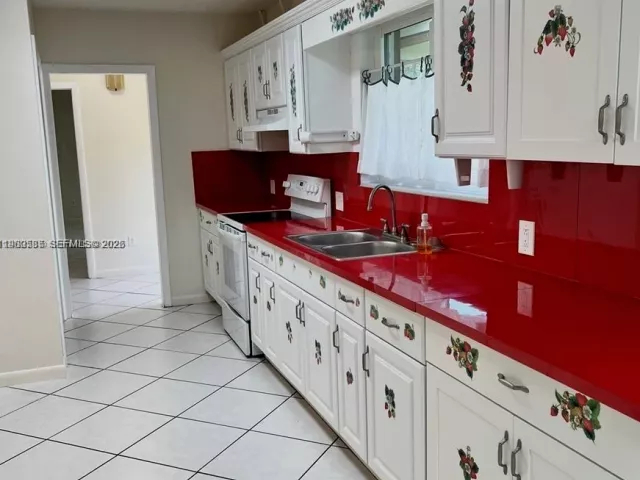 Дом в аренду по адресу 1431 Miller Rd - фото 7470788