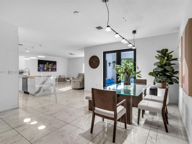 Продажа дома по адресу 21380 SW 127 PL - фото 7516993