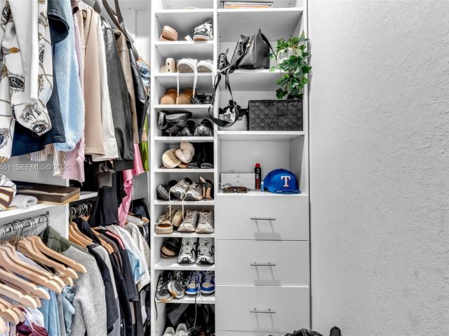 Продажа дома по адресу 21380 SW 127 PL - фото 7517005