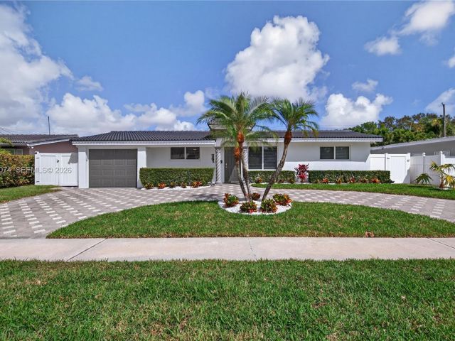 Дом в аренду по адресу 2161 NE 62nd Ct - фото 7517590