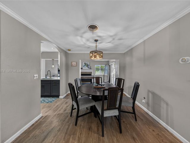 Дом в аренду по адресу 2161 NE 62nd Ct - фото 7517599