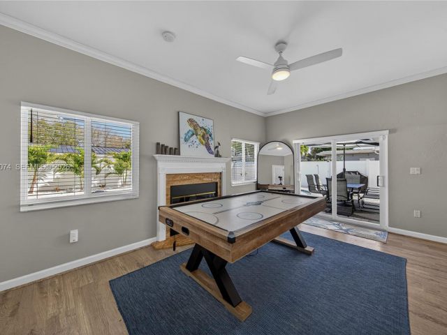 Дом в аренду по адресу 2161 NE 62nd Ct - фото 7517608