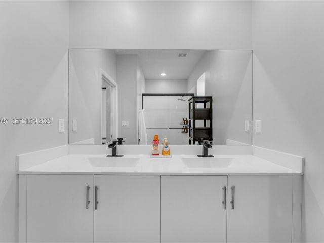 Продажа дома по адресу 12741 SW 213th Ter - фото 7512227