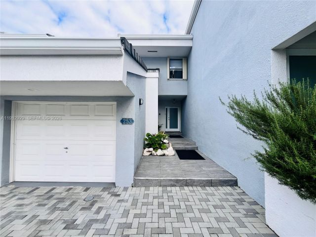 Дом в аренду по адресу 253 Poinciana Dr 603 - фото 7486484